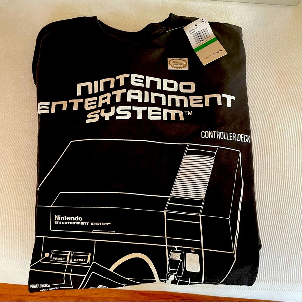 NWT Mens long sleeved black Nintendo tee shirt size Large